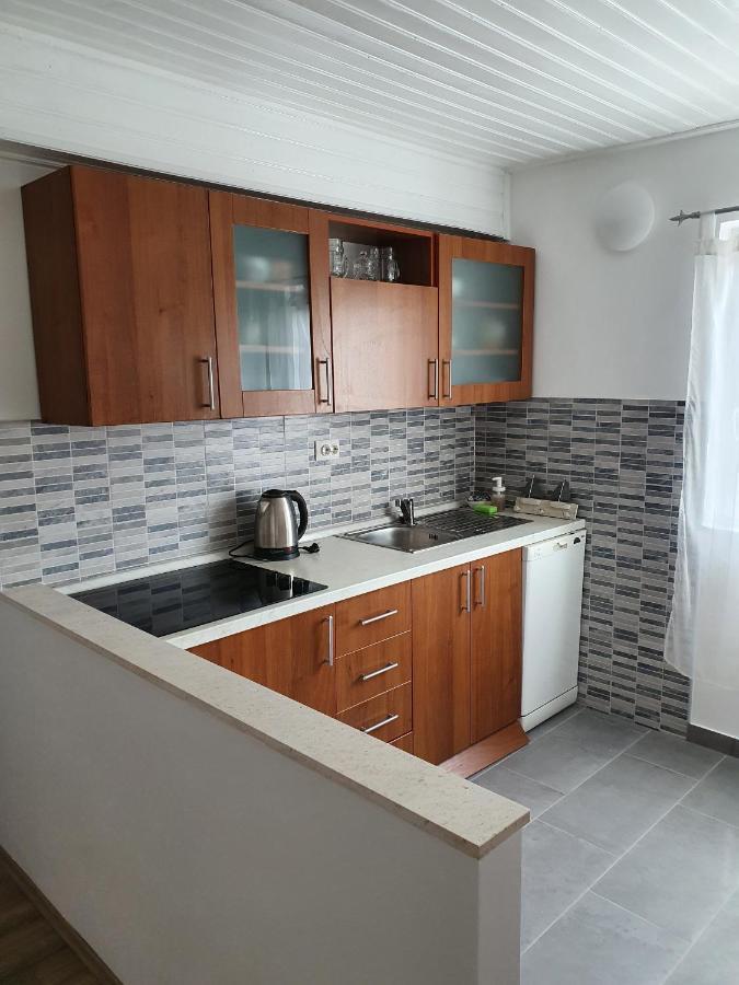 Apartments By The Sea Tucepi, Makarska - 2699 Ngoại thất bức ảnh
